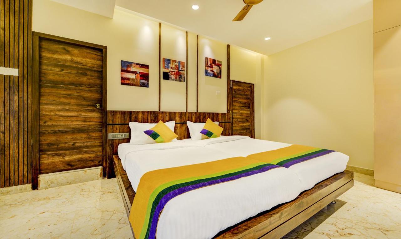 Itsy Hotels Mirra Chennai Exterior photo