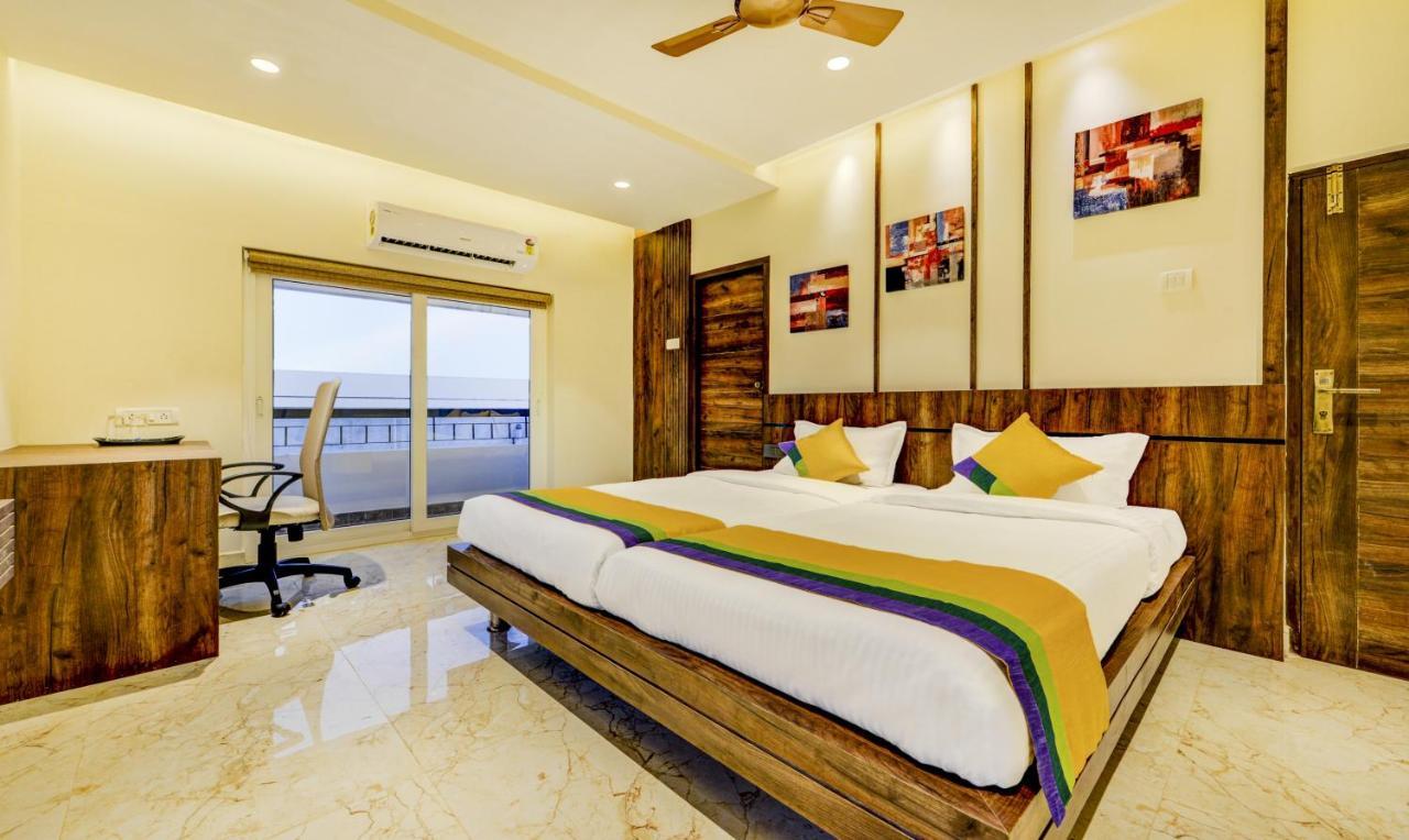 Itsy Hotels Mirra Chennai Exterior photo